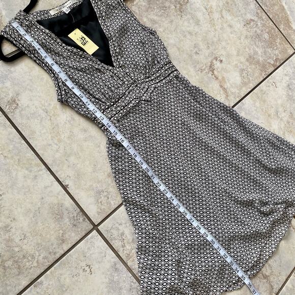 Max Studio Sleeveless Geometric Print A-Line Dress size Medium NWT - Picture 6 of 11